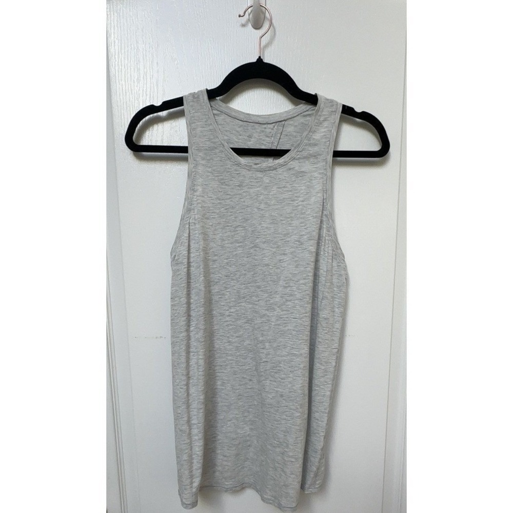 Lululemon Women's Tank  Open Back With Tie Size 4 Light Gray
